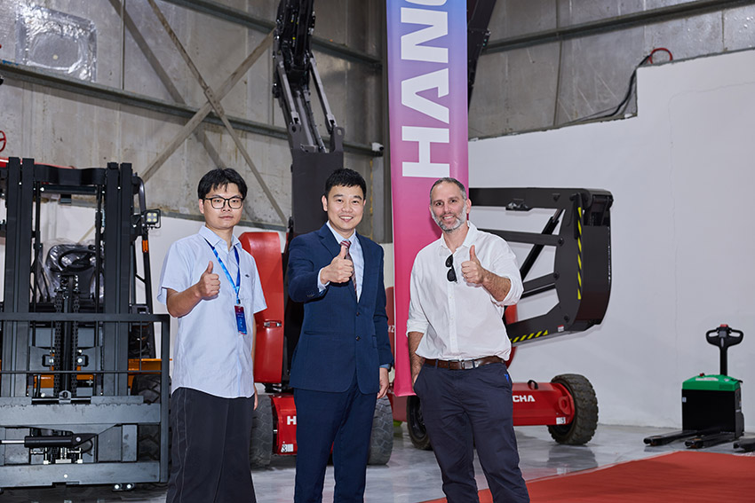 /uploads/image/2025/11/26/Grand-Opening-of-Hangcha-Middle-East-in-Dubai-06.jpg Grand-Opening-of-Hangcha-Middle-East-in-Dubai-06.jpg